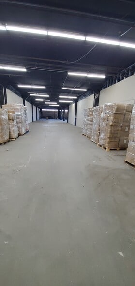 More Photos Of 1717 Troutman St, Ridgewood Warehouse For Lease