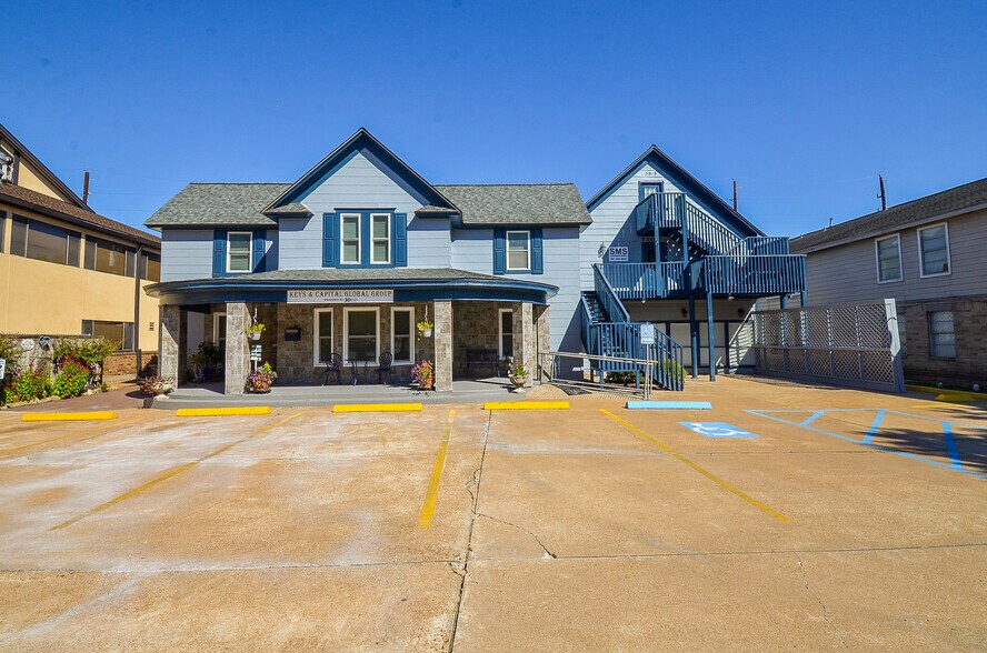 More Photos Of 5608 5th St, Katy Unknown For Lease