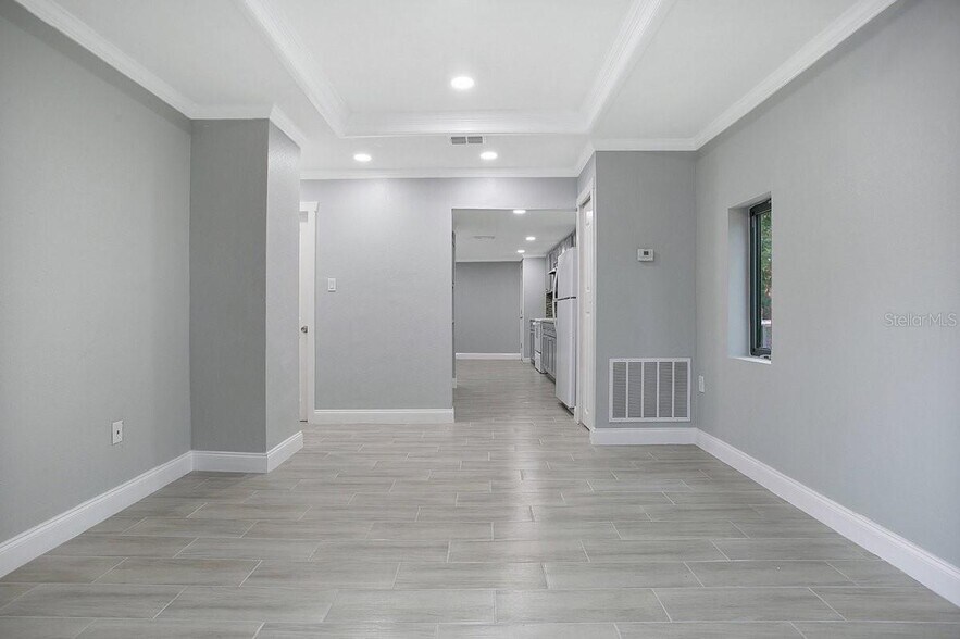More Photos Of 1906 Murdock Blvd, Orlando Office For Lease