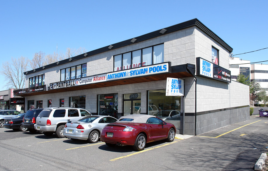 Primary Photo Of 484 N State Rt 17, Paramus Storefront Retail Office For Lease