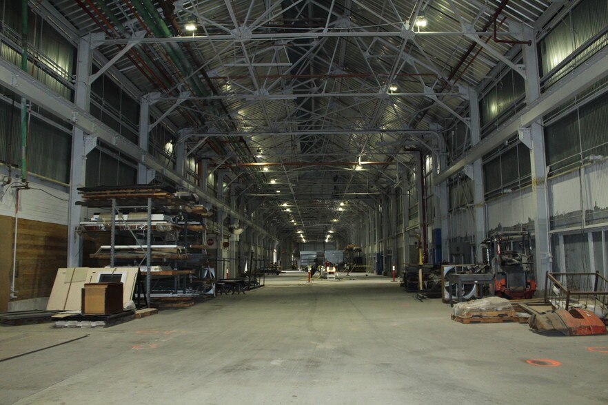 More Photos Of 5300 Claus Rd, Modesto Manufacturing For Lease
