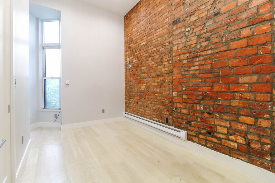 More Photos Of 133 E 35th St, New York Apartments For Sale