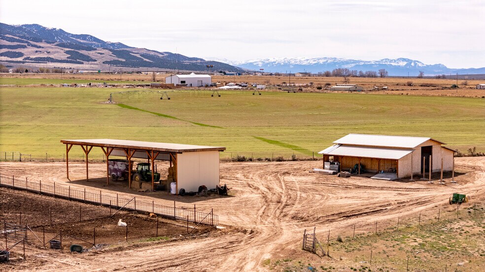 More Photos Of 700 N Center Street, Summit Land For Sale