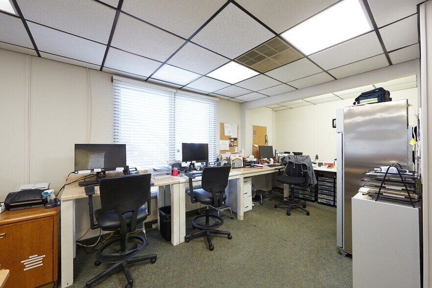 More Photos Of 2792 Egypt Rd, Audubon Medical For Lease