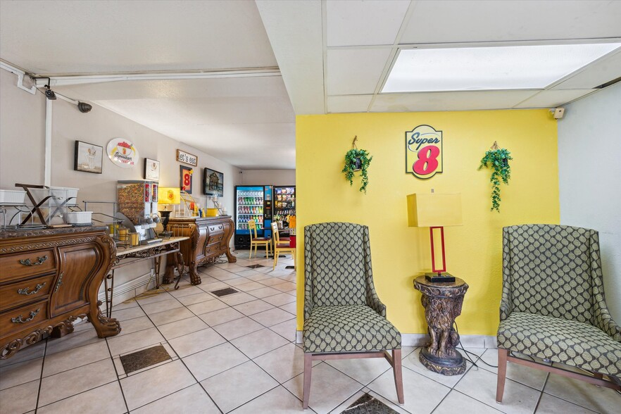 More Photos Of 3491 Latcha Rd, Millbury Hotel For Sale