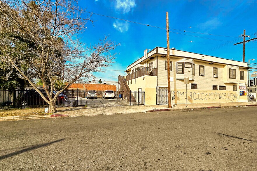 More Photos Of 2970-2974 Pico Blvd, Los Angeles Storefront For Lease