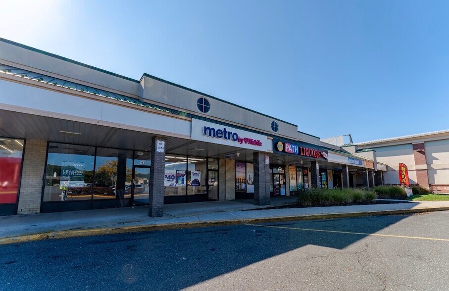 More Photos Of 264-350 Middle Country Rd, Coram Unknown For Lease