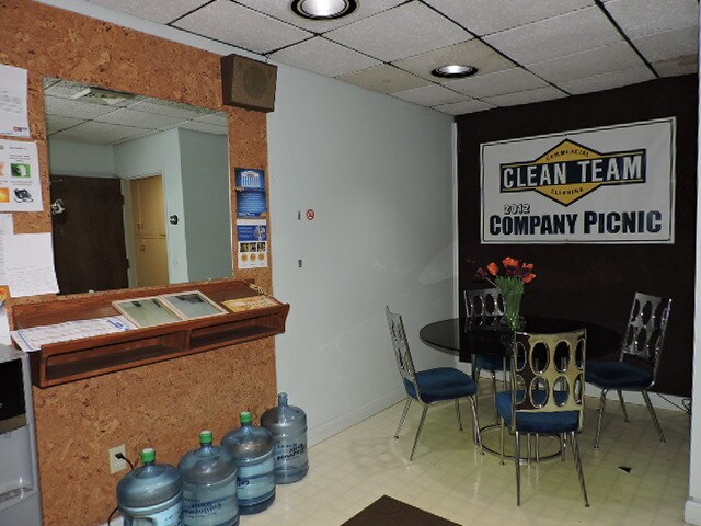 More Photos Of 419 N Westwood Ave, Toledo Light Distribution For Sale