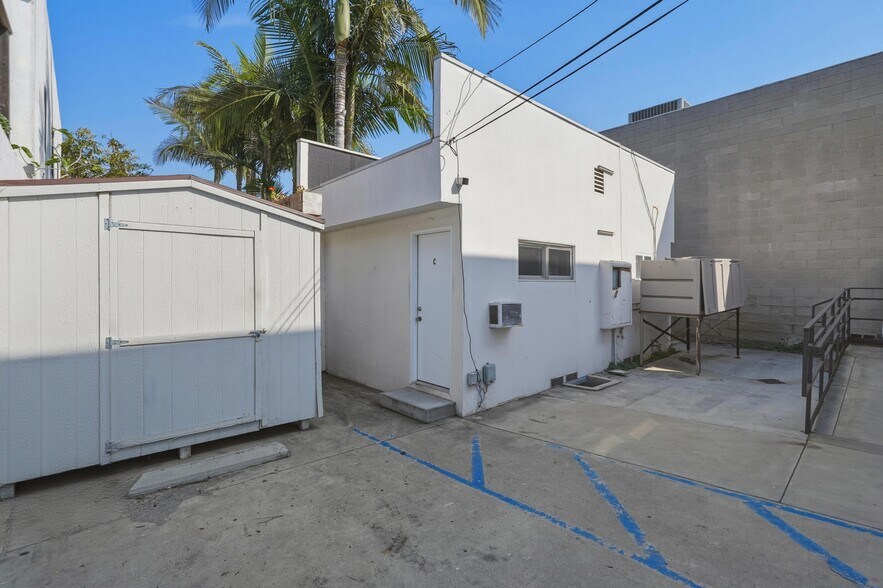 More Photos Of 137 Arena St, El Segundo Flex For Sale