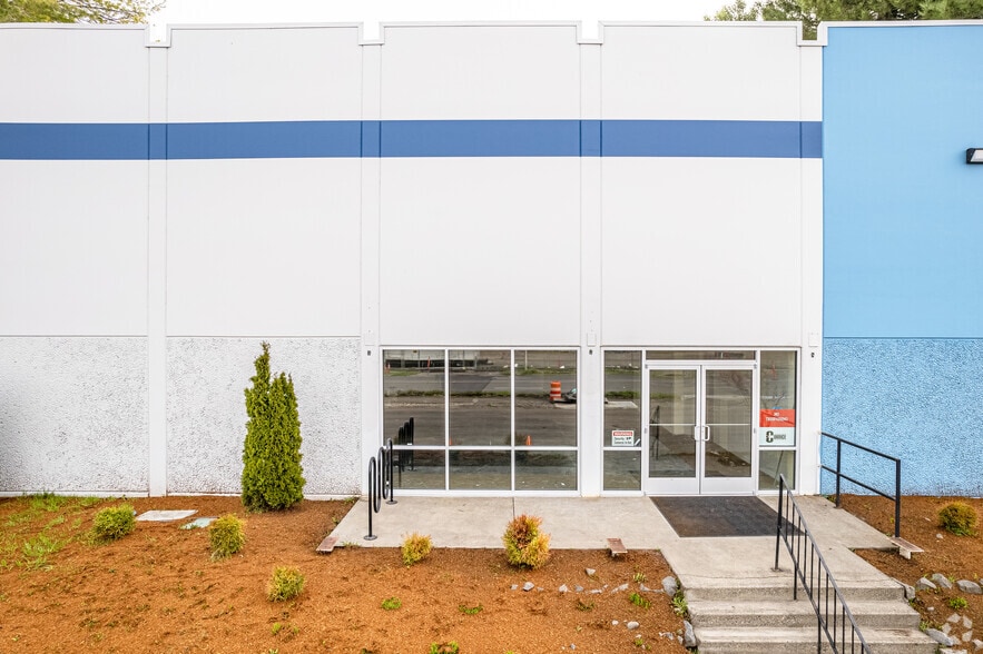 More Photos Of 5150 SW Western Ave, Beaverton Warehouse For Sale