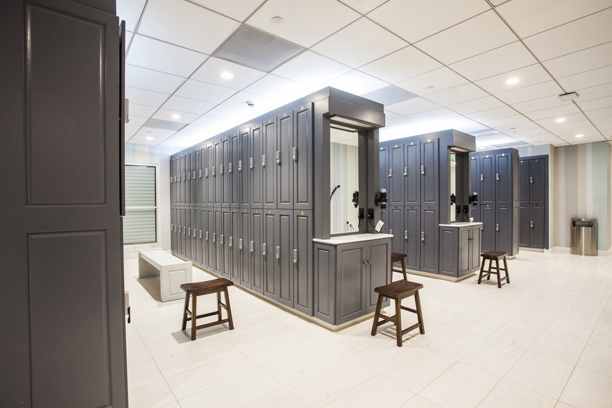 More Photos Of 200 S Biscayne Blvd, Miami Coworking Space