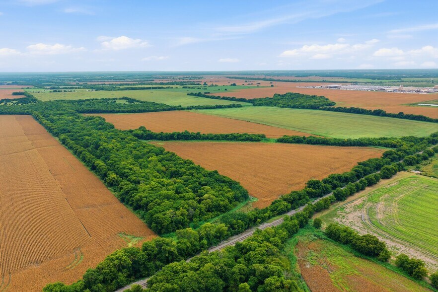 More Photos Of 10935 County Road 109, Alvarado Land For Sale