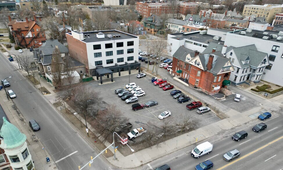 More Photos Of 11 Summer St, Buffalo Medical For Lease