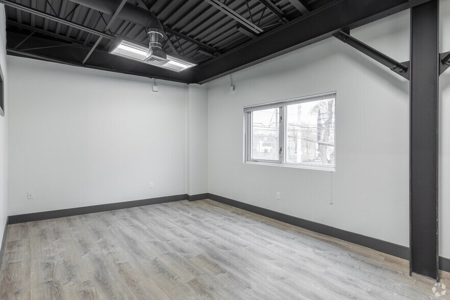 Primary Photo Of 1132-1140 Post Rd, Fairfield Office For Lease