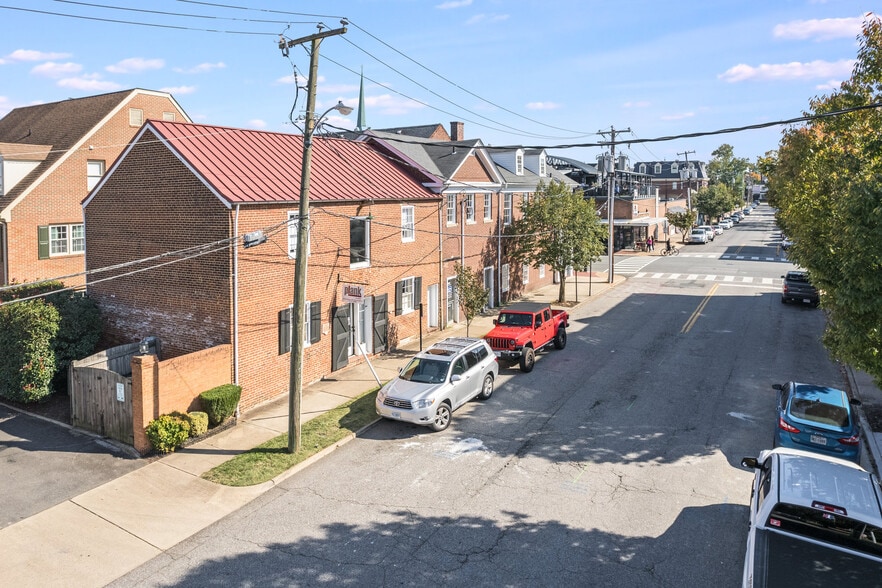 More Photos Of 1011 Charles St, Fredericksburg Loft Creative Space For Lease