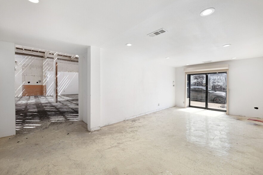 More Photos Of 205 N Park Ave, Pomona Warehouse For Lease