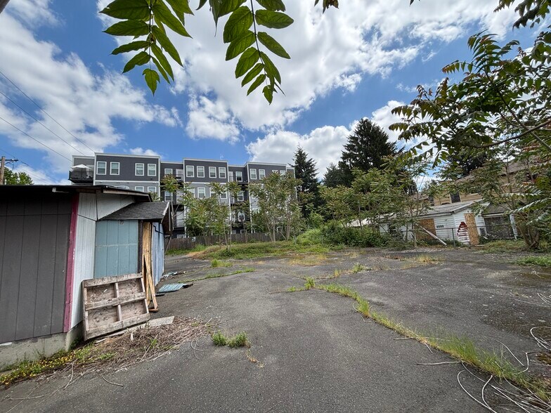 More Photos Of 5844 E Burnside St, Portland Land For Sale
