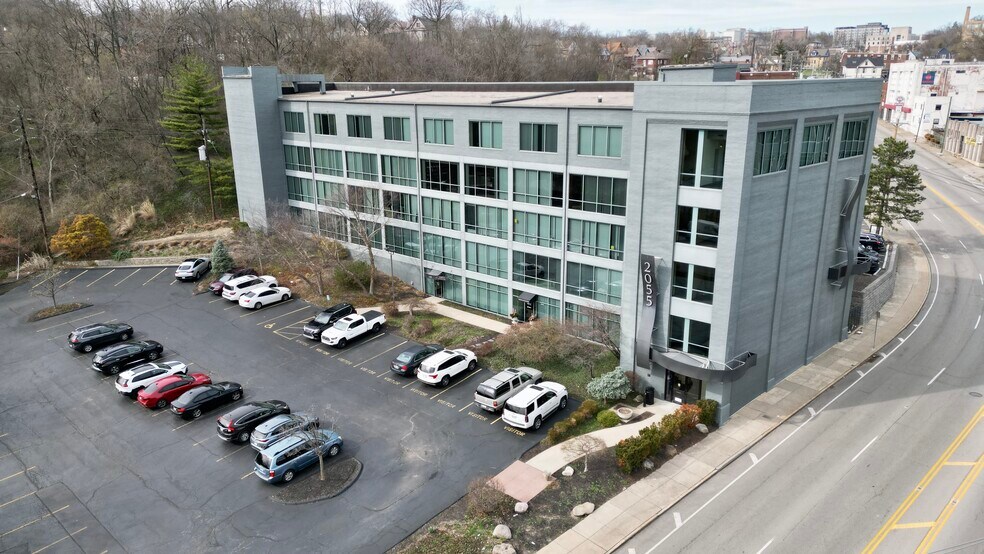 More Photos Of 2055 Reading Rd, Cincinnati Medical For Lease