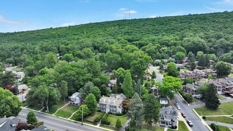 More Photos Of 1305 Hampden Blvd, Reading Multifamily For Sale