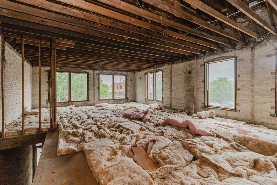 More Photos Of 1001 W Douglas Ave, Wichita Storefront For Sale