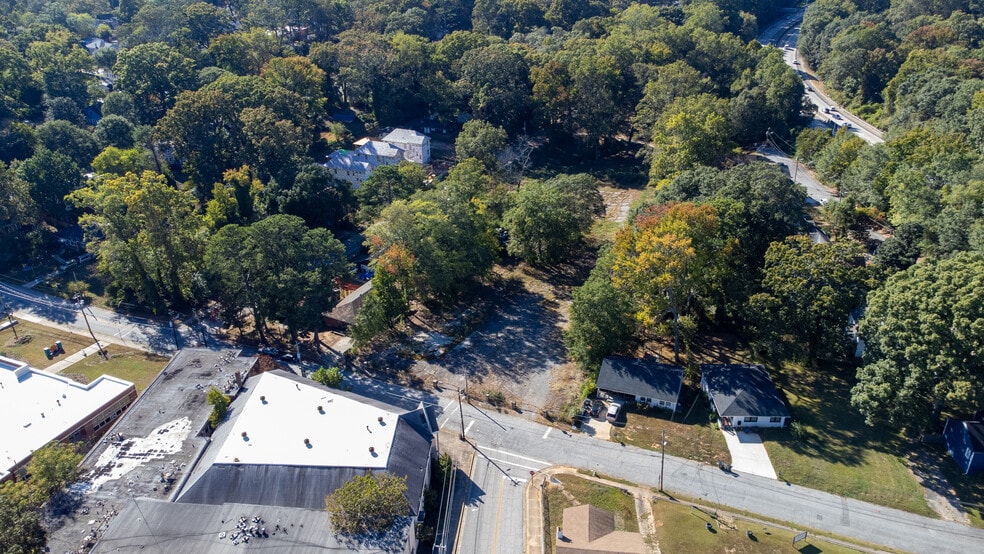 More Photos Of 2130 Newnan St, East Point Schools For Sale