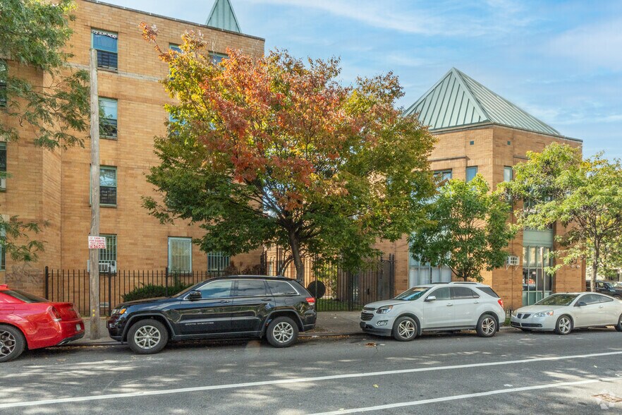 More Photos Of 330 Hinsdale St, Brooklyn Multifamily For Sale