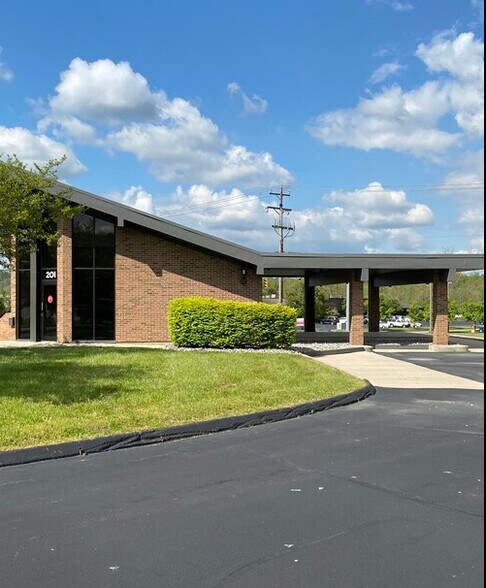 More Photos Of 201 Techne Center Dr, Milford Storefront Retail Office For Lease