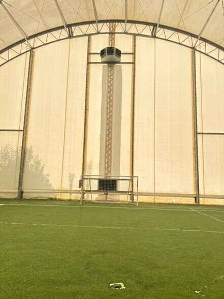 More Photos Of 5135 US-167, Ruston Light Distribution For Sale