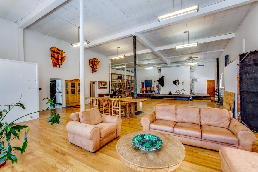 More Photos Of 2101-2111 W 29th Ave, Denver Loft Creative Space For Lease