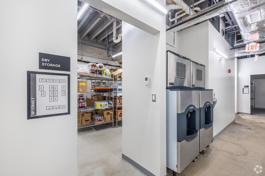 More Photos Of 2000-2014 5th St NE, Washington Warehouse For Lease