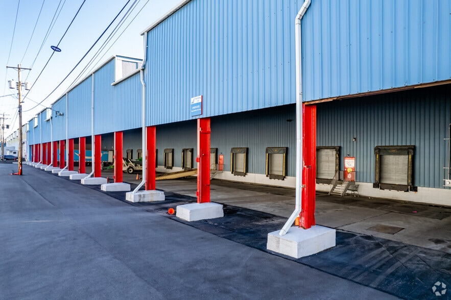 More Photos Of 2301 Duss Ave, Ambridge Unknown For Lease