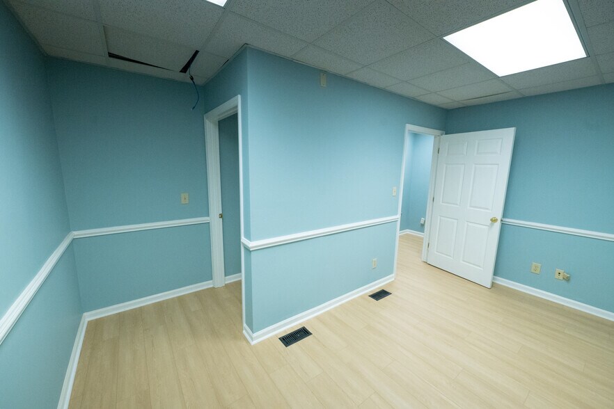 More Photos Of 1804 Martin Luther King Jr Pky, Durham Office For Sale