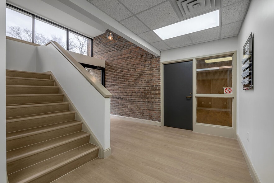 More Photos Of 2425 Regency Rd, Lexington Office For Sale