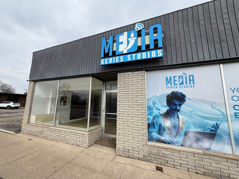 Primary Photo Of 24730-24736 Michigan Ave, Dearborn Freestanding For Lease