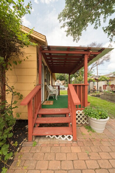 More Photos Of 706 Bradford Ave, Kemah Land For Sale