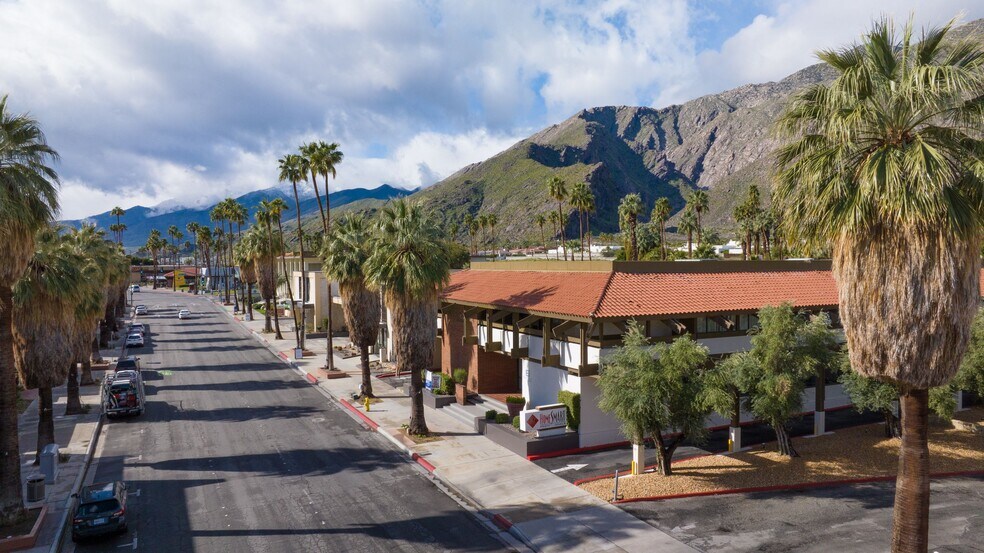 More Photos Of 431 S Palm Canyon Dr, Palm Springs Office For Sale