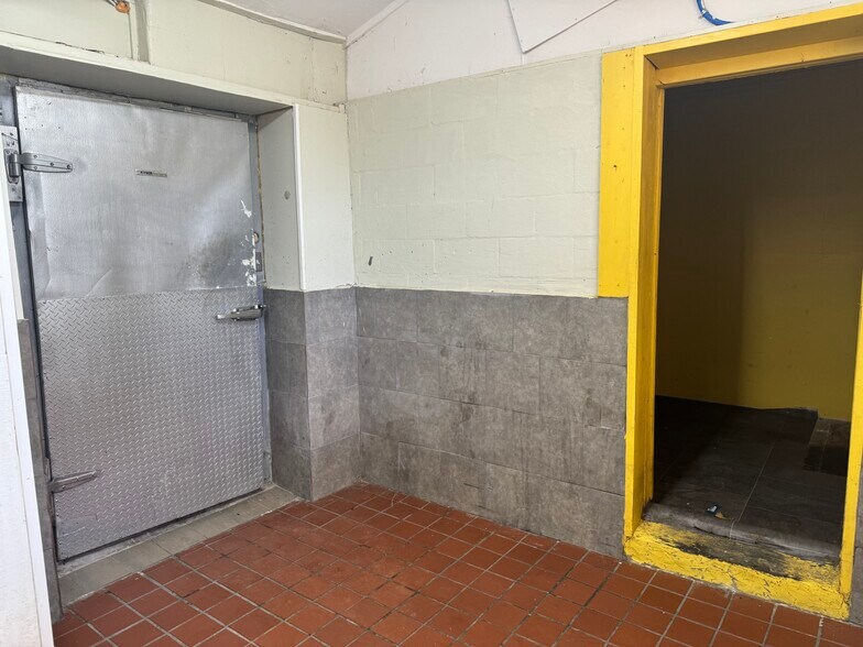 More Photos Of 8922 AL Highway 9, Anniston Restaurant For Lease