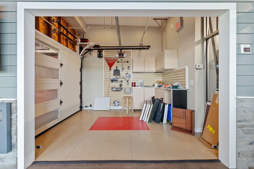 More Photos Of 21 Joralemon St, Belleville Warehouse For Sale