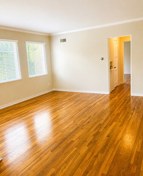 More Photos Of 3571 6th Ave, San Diego Apartments For Sale