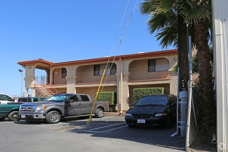 Primary Photo Of 1540 Pioneer Way, El Cajon Light Distribution For Lease