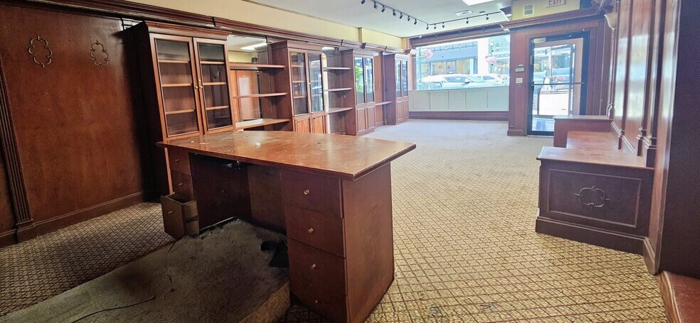 More Photos Of 417 Central Ave, Cedarhurst Storefront For Lease