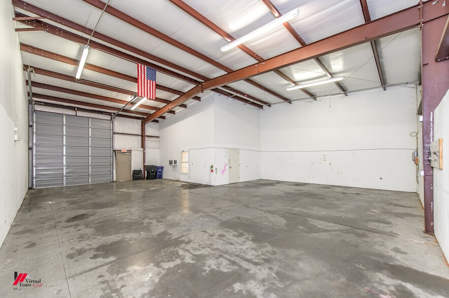 Primary Photo Of 4120 Metro Dr, Shreveport Warehouse For Lease