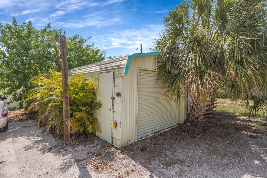 More Photos Of 826 W Shell Point Rd, Ruskin Land For Sale