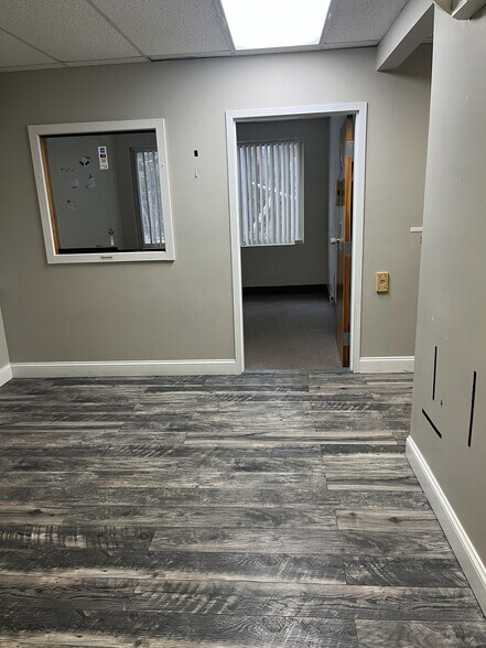 More Photos Of 47 E Grove St, Middleborough Office For Lease