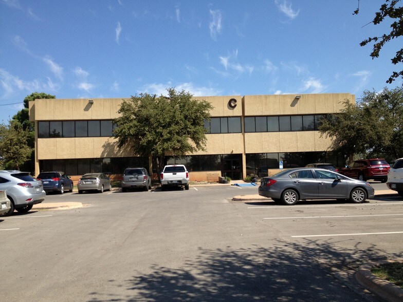 More Photos Of 209 S Danville Dr, Abilene Office For Lease