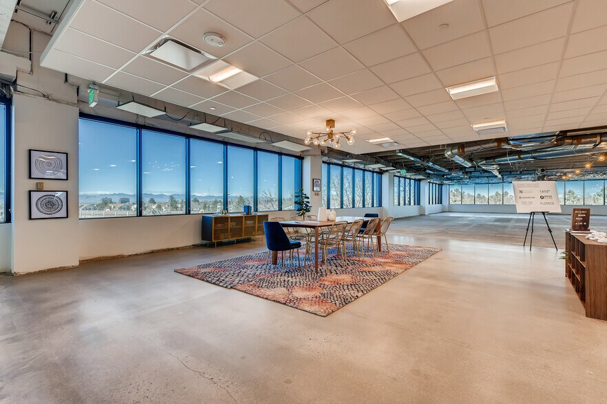 More Photos Of 3151 S Vaughn Way, Aurora Office For Lease