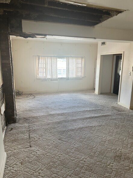 More Photos Of 1677 Main St, Buffalo General Retail For Sale