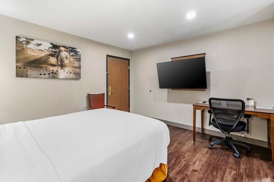 More Photos Of 1899 Winderly Ln, Pickerington Hotel For Sale