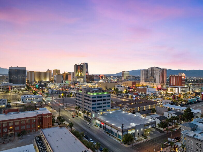 More Photos Of 701 Bridger Ave, Las Vegas Office For Sale