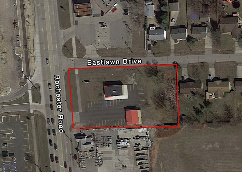 More Photos Of 3911 S Rochester Rd, Rochester Hills Storefront For Lease